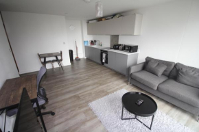 Broad Apartment